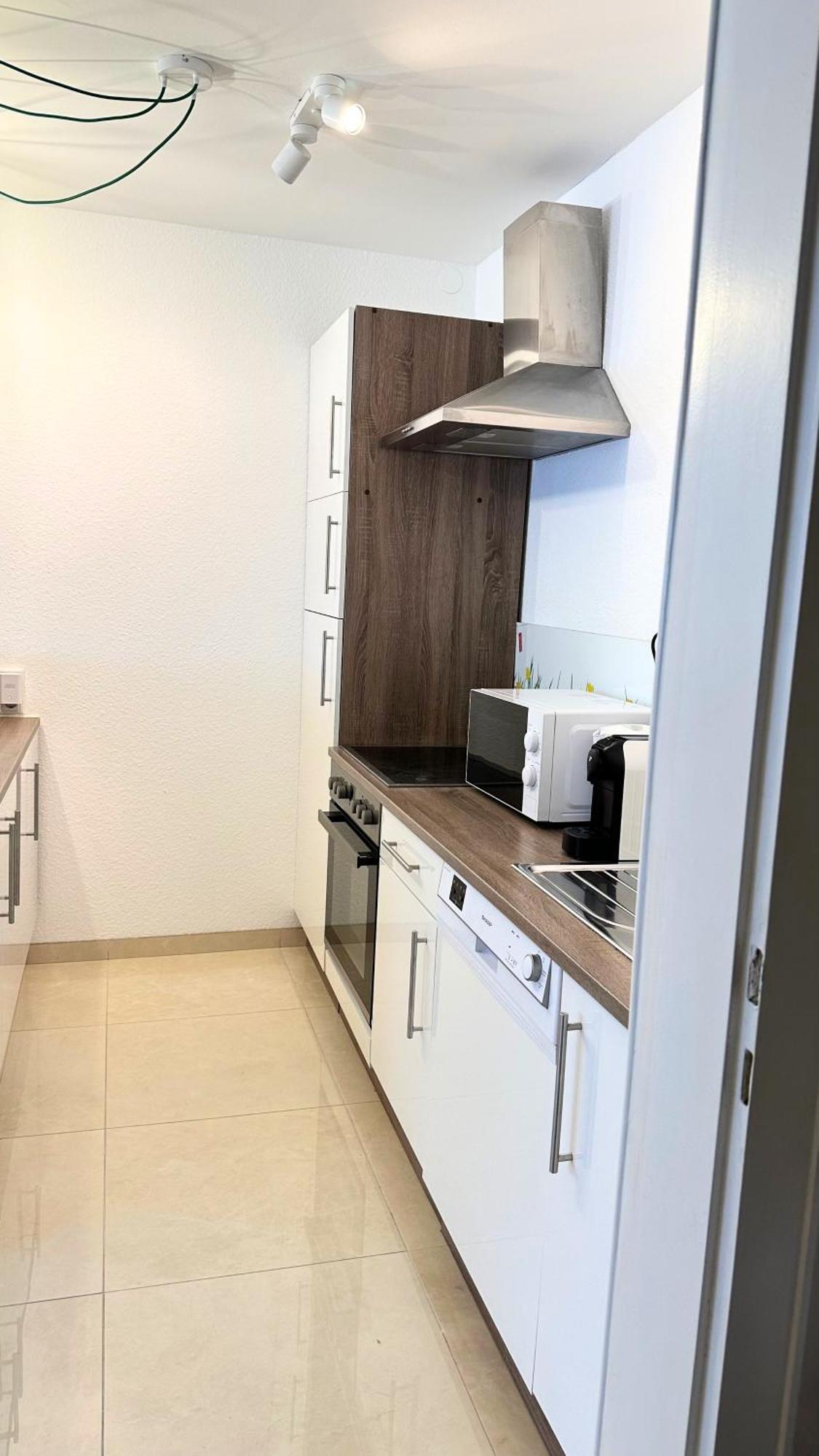 New - Cozy Apartment,Kitchen,Netflix And More エッセン エクステリア 写真