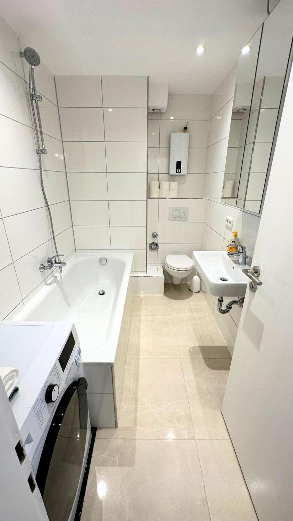 New - Cozy Apartment,Kitchen,Netflix And More エッセン エクステリア 写真
